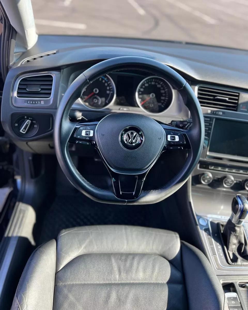 Volkswagen e-Golf  24 kWh 2015281