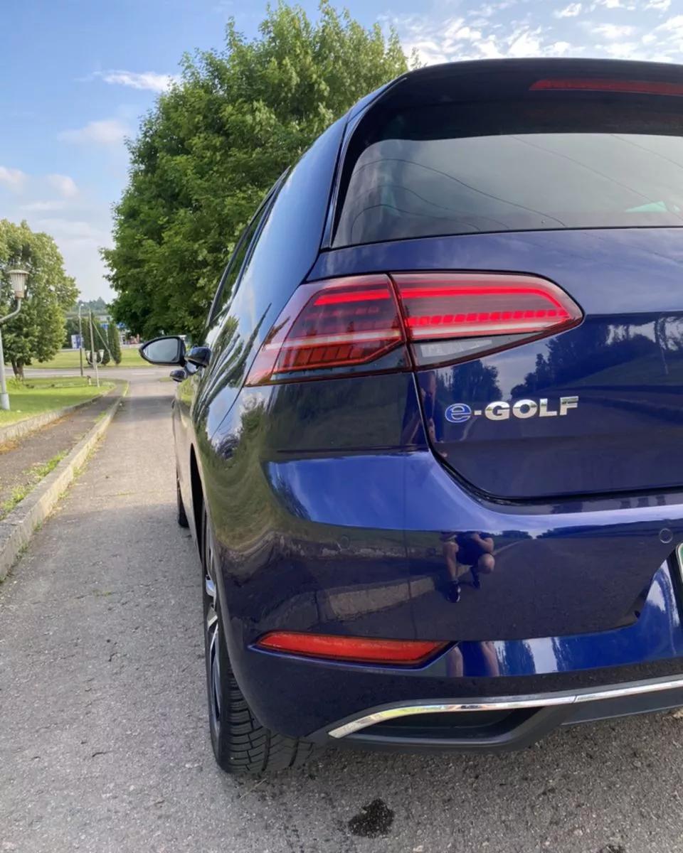 Volkswagen e-Golf  2018thumbnail61