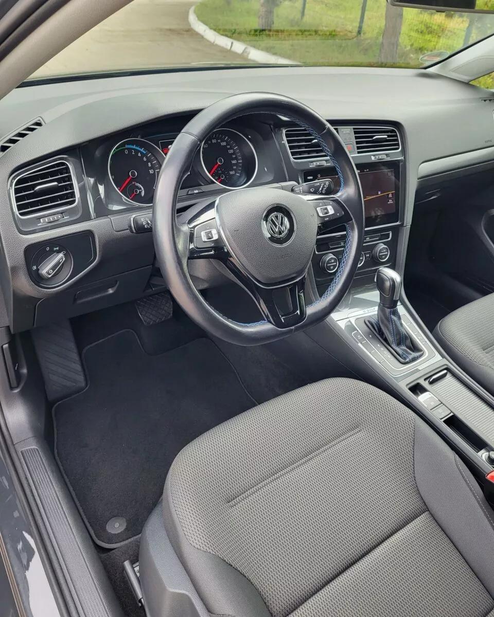 Volkswagen e-Golf  202081