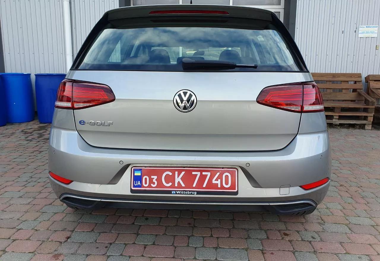 Volkswagen e-Golf  2019thumbnail171