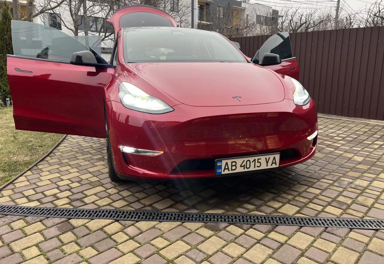 Tesla Model Y  82 kWh 2022thumbnail131