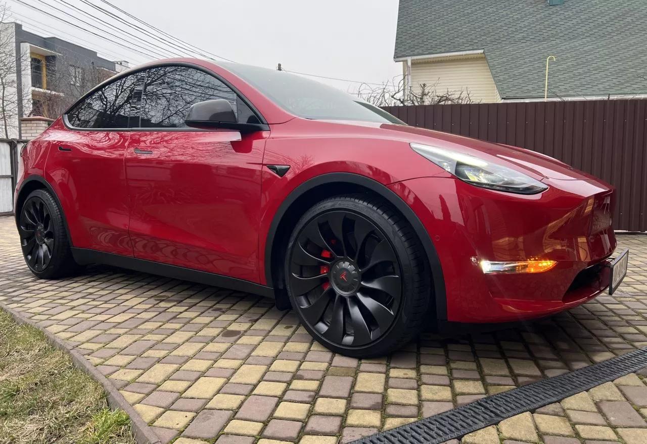 Tesla Model Y  82 kWh 2022thumbnail321