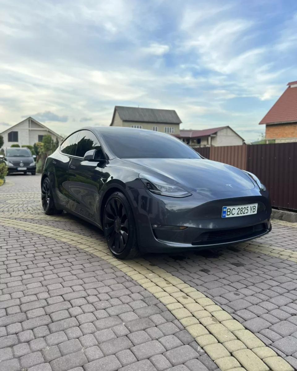 Tesla Model Y  202101