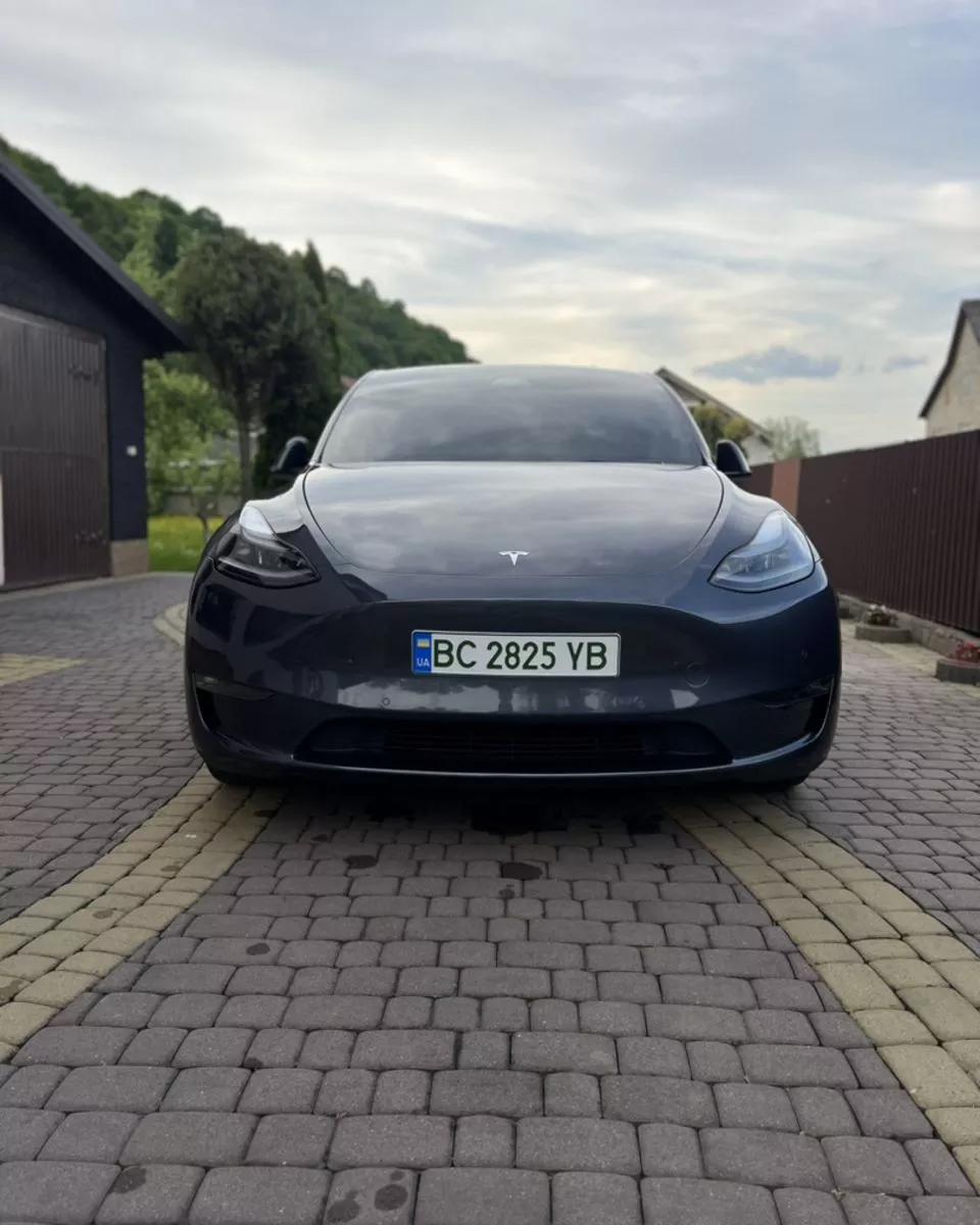 Tesla Model Y  202121