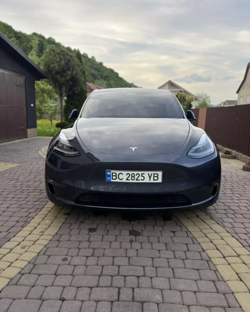 Tesla Model Y  202131