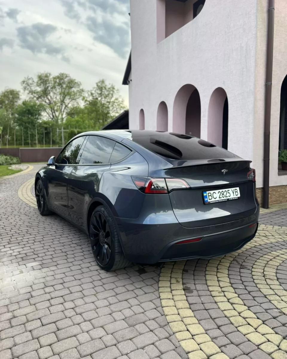 Tesla Model Y  202151