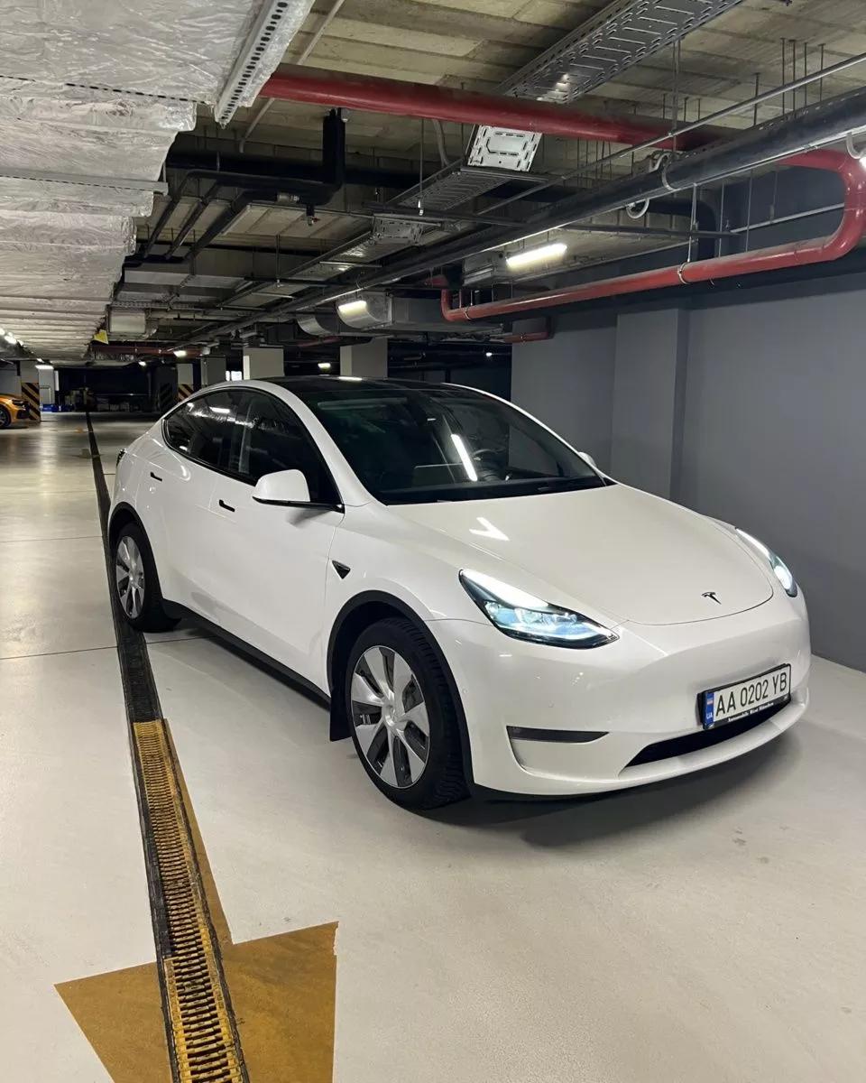 Tesla Model Y  80 kWh 202201