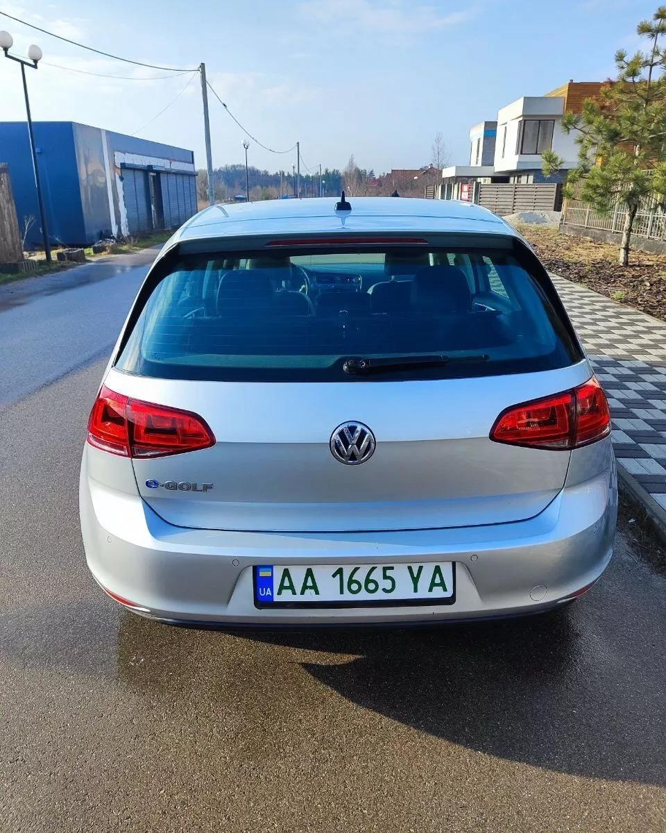 Volkswagen e-Golf  24.4 kWh 201561