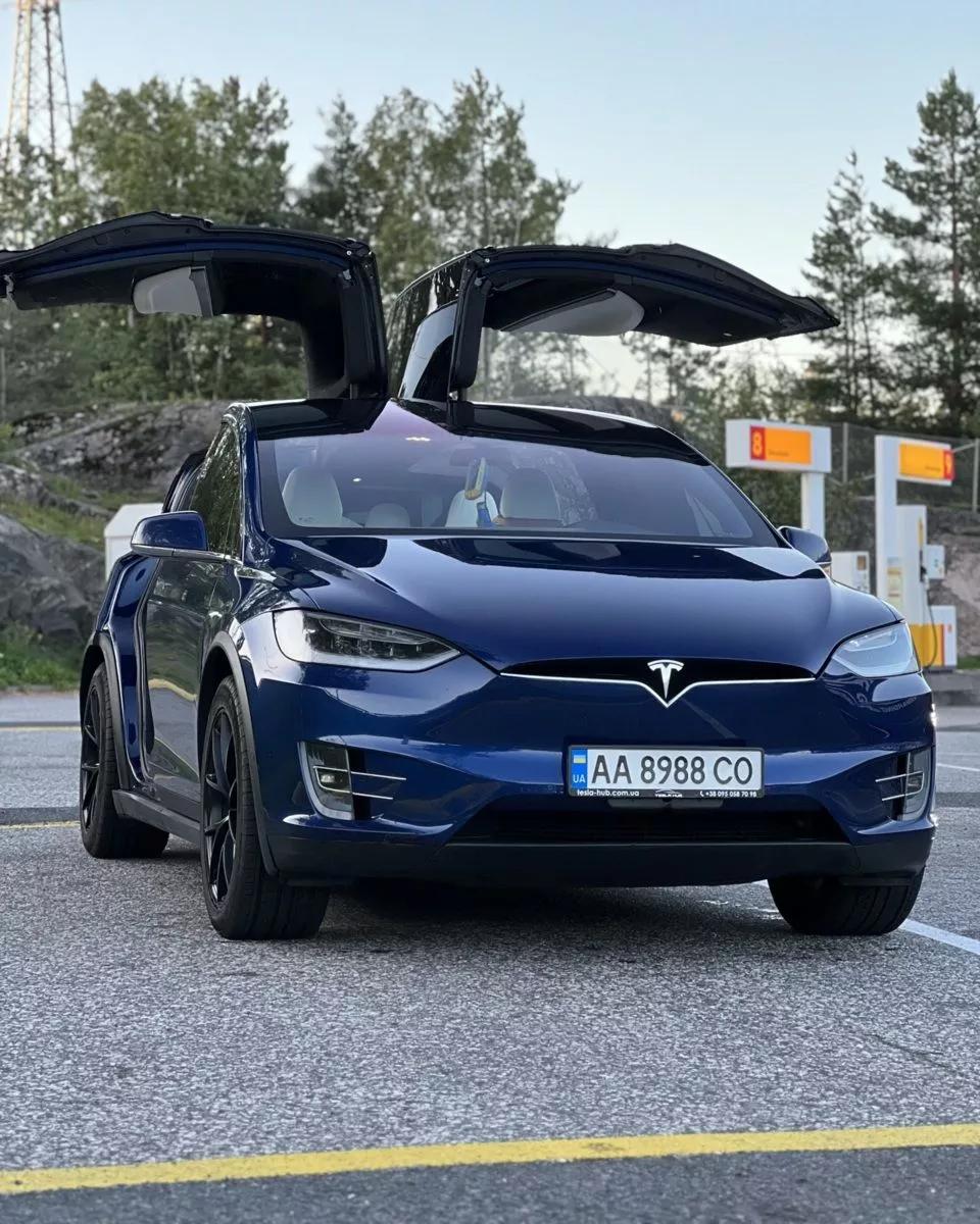 Tesla Model X  75 kWh 2017thumbnail01