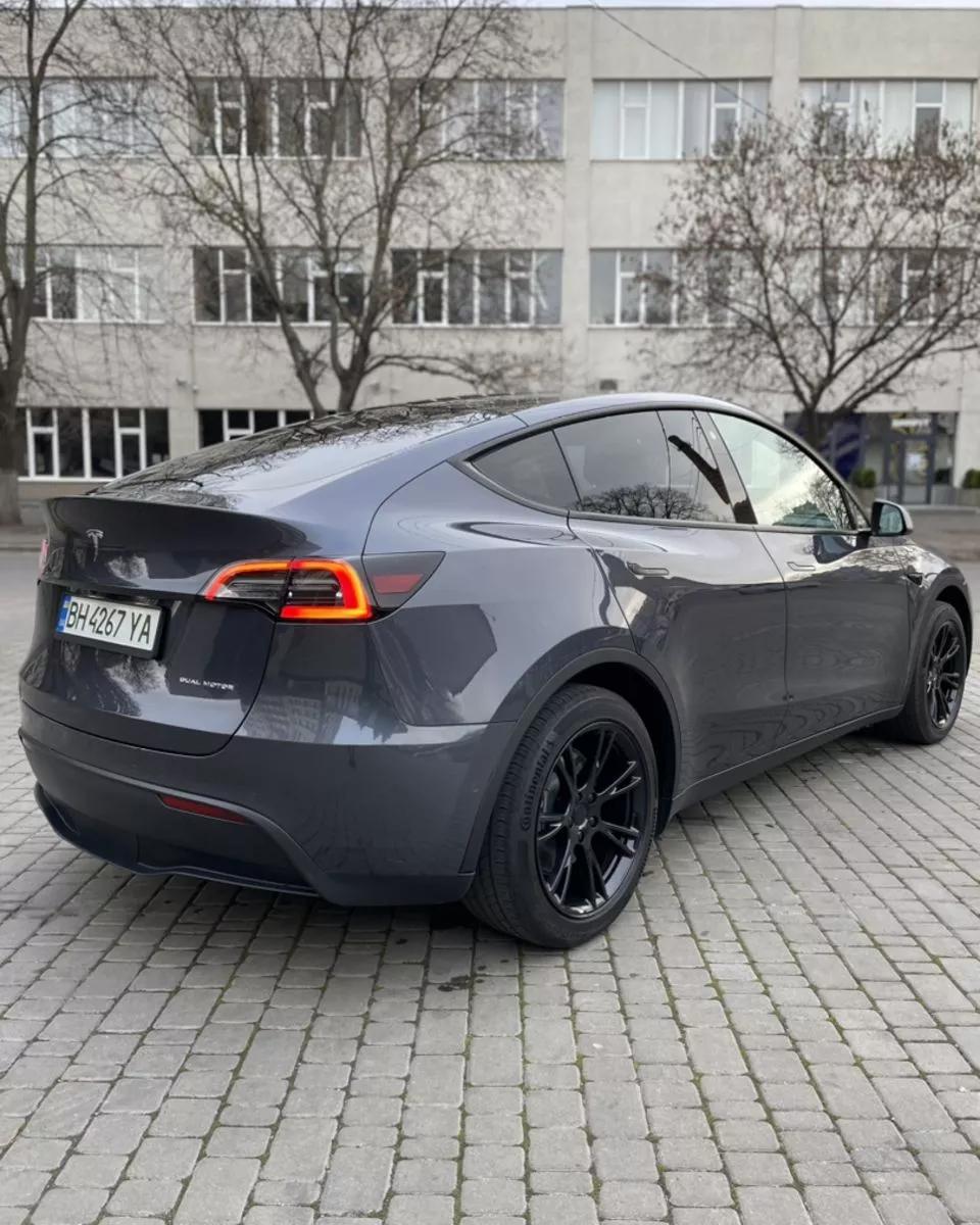 Tesla Model Y  82 kWh 202211