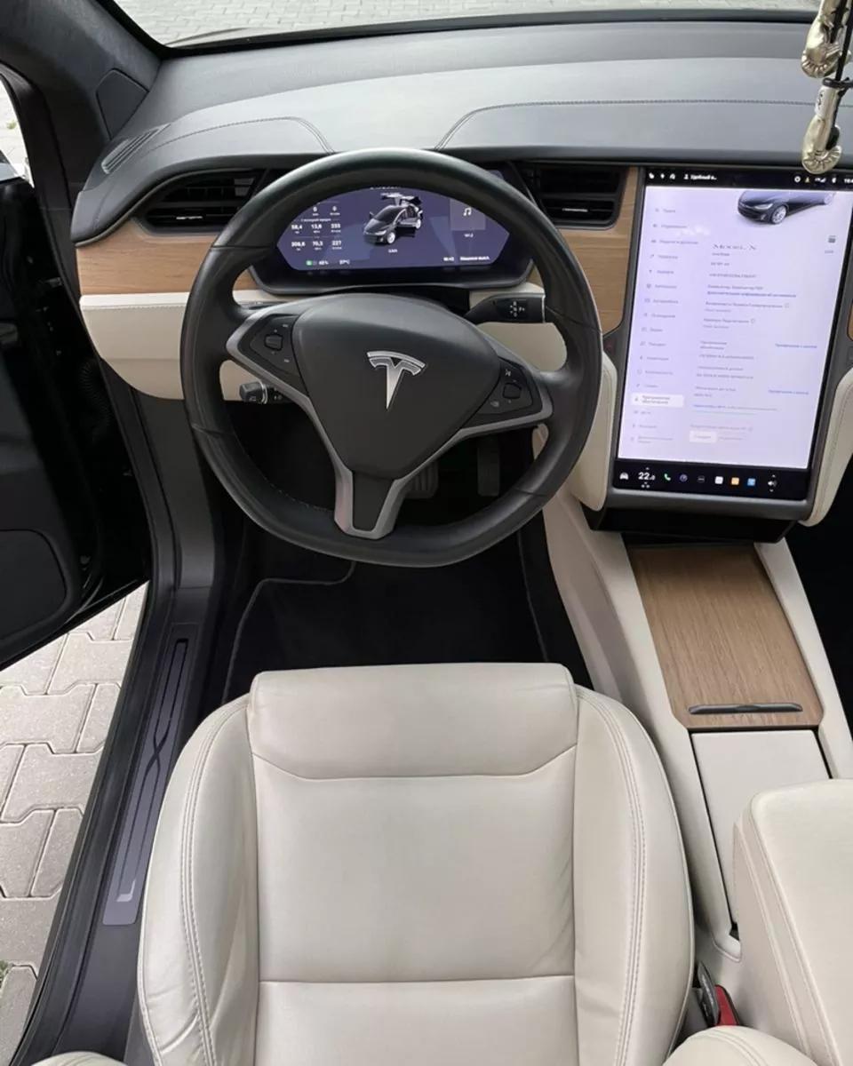 Tesla Model X  100 kWh 2020101