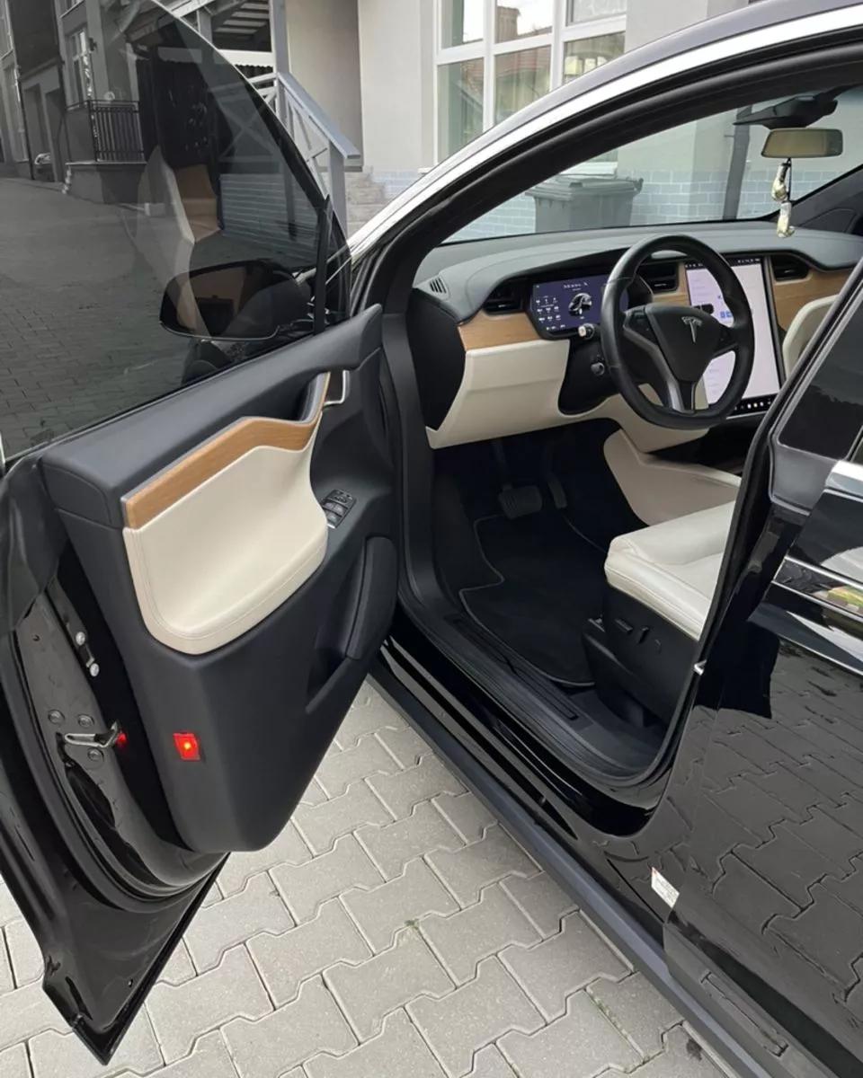 Tesla Model X  100 kWh 2020thumbnail321