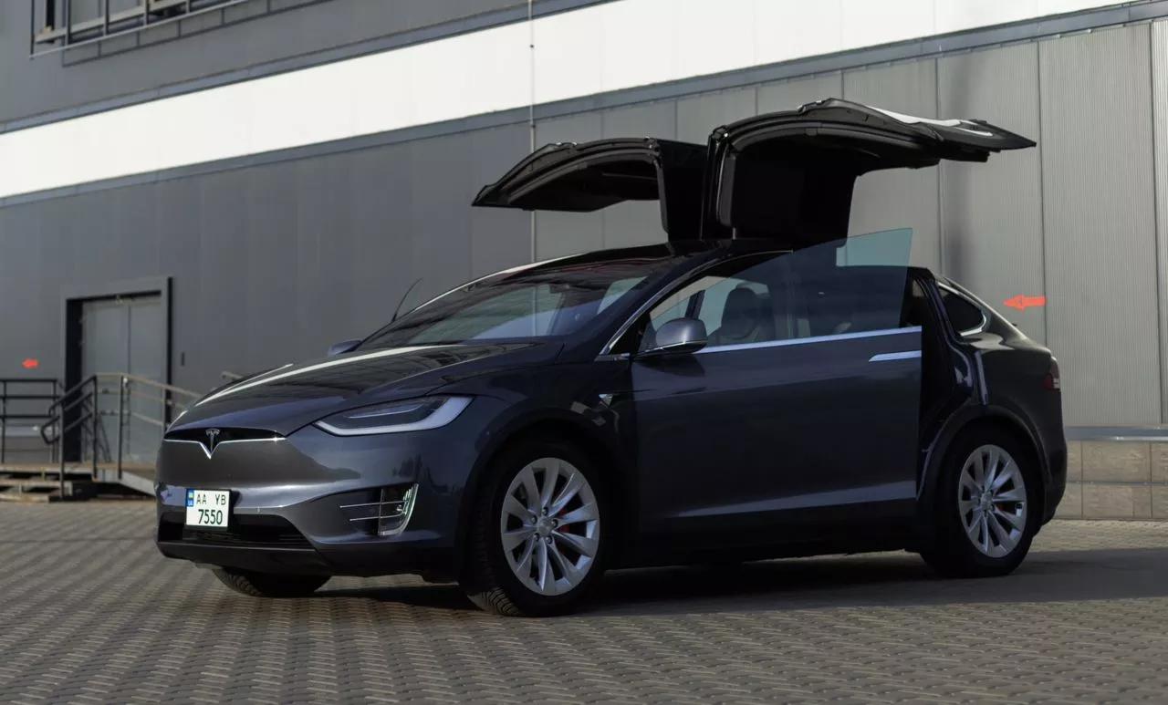 Tesla Model X  100 kWh 2018thumbnail11