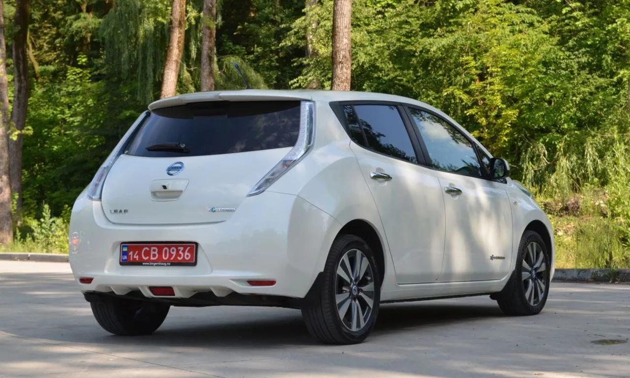 Nissan Leaf  24 kWh 2014thumbnail171