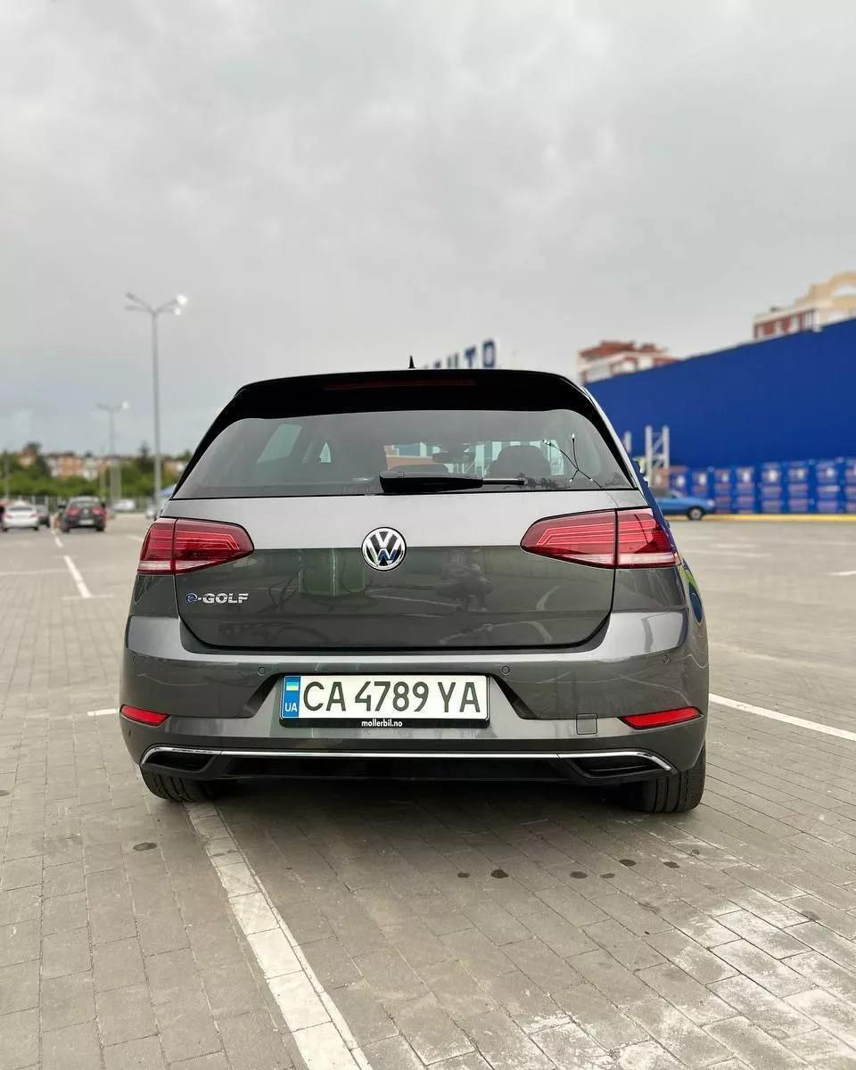 Volkswagen e-Golf  35.8 kWh 2018thumbnail71