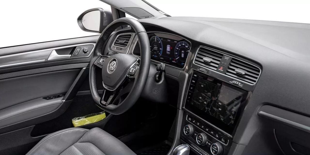 Volkswagen e-Golf  35.8 kWh 2018231