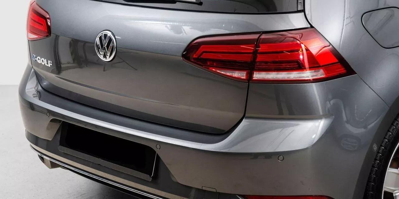 Volkswagen e-Golf  35.8 kWh 2018thumbnail311