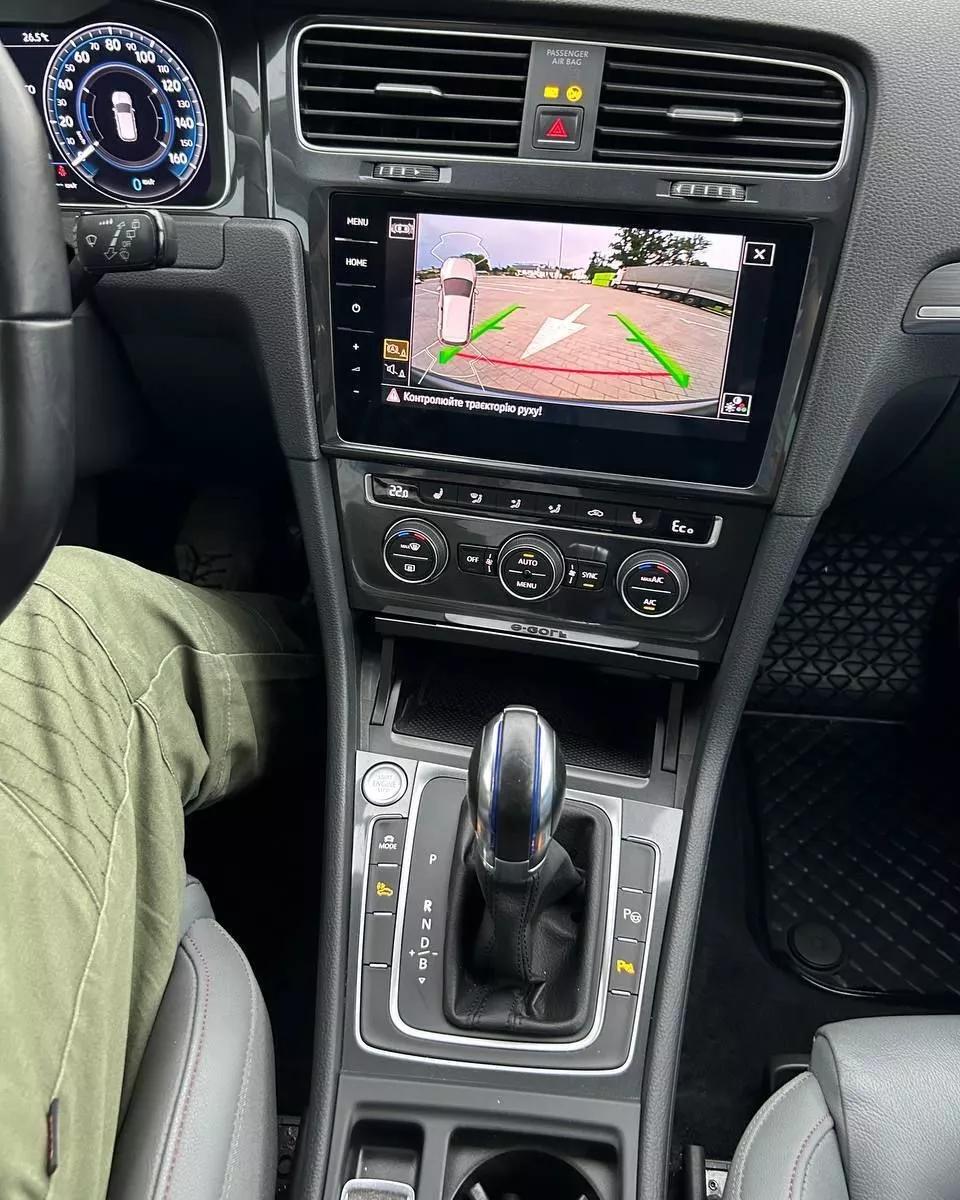 Volkswagen e-Golf  35.8 kWh 2018391