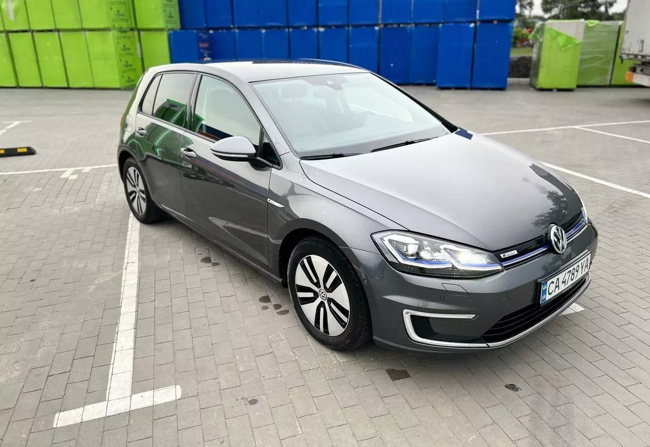 Volkswagen e-Golf  35.8 kWh 2018thumbnail491