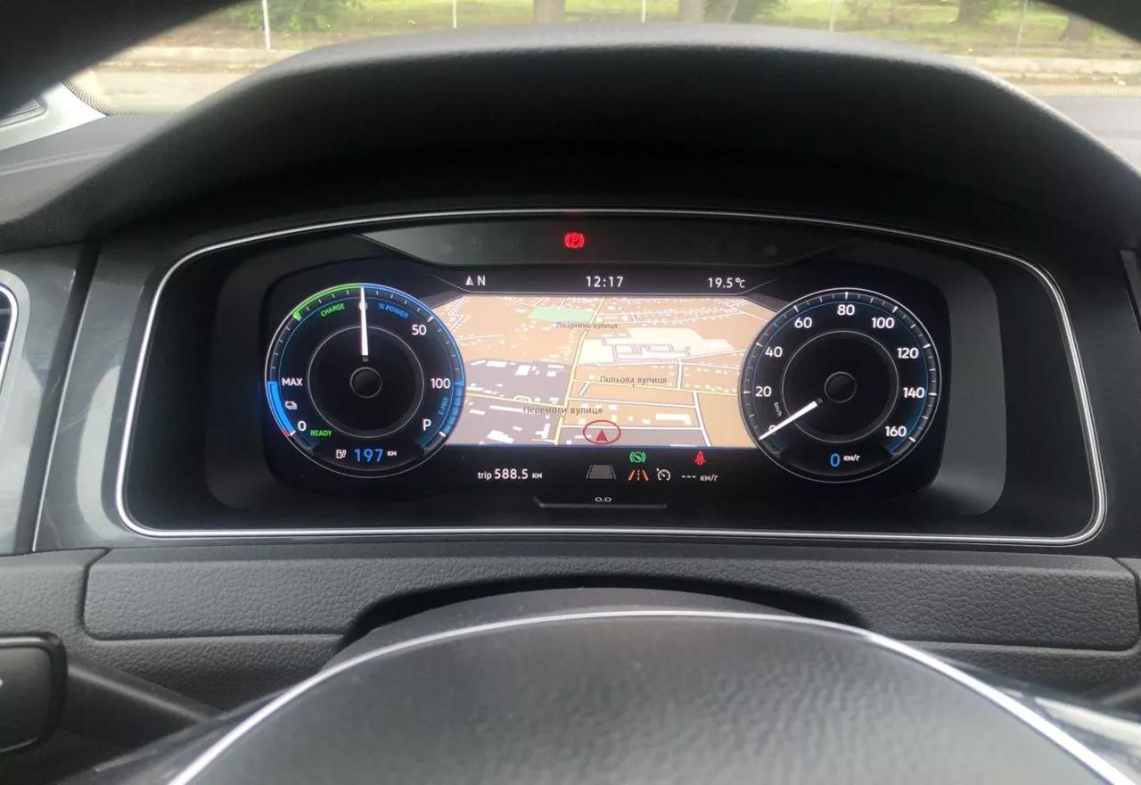 Volkswagen e-Golf  35.8 kWh 2019201