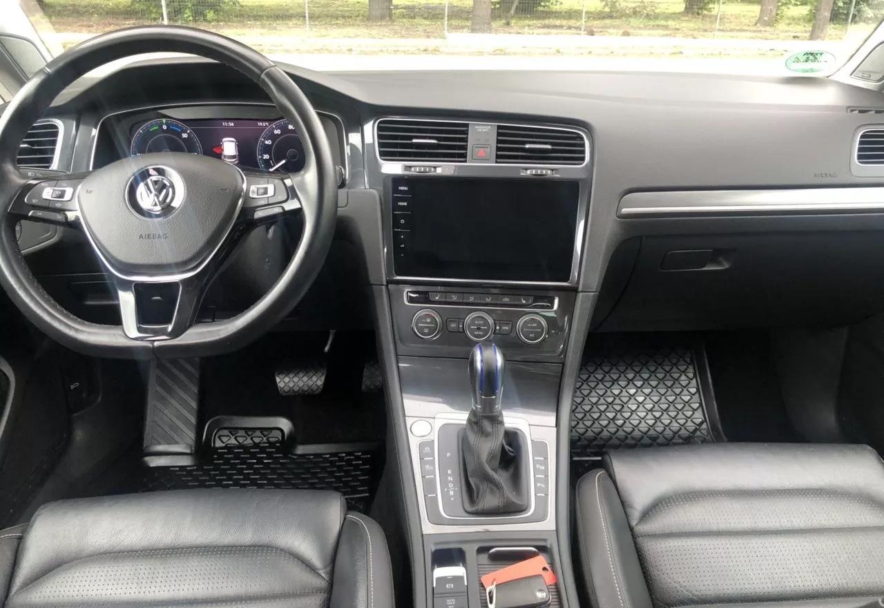 Volkswagen e-Golf  35.8 kWh 2019thumbnail221