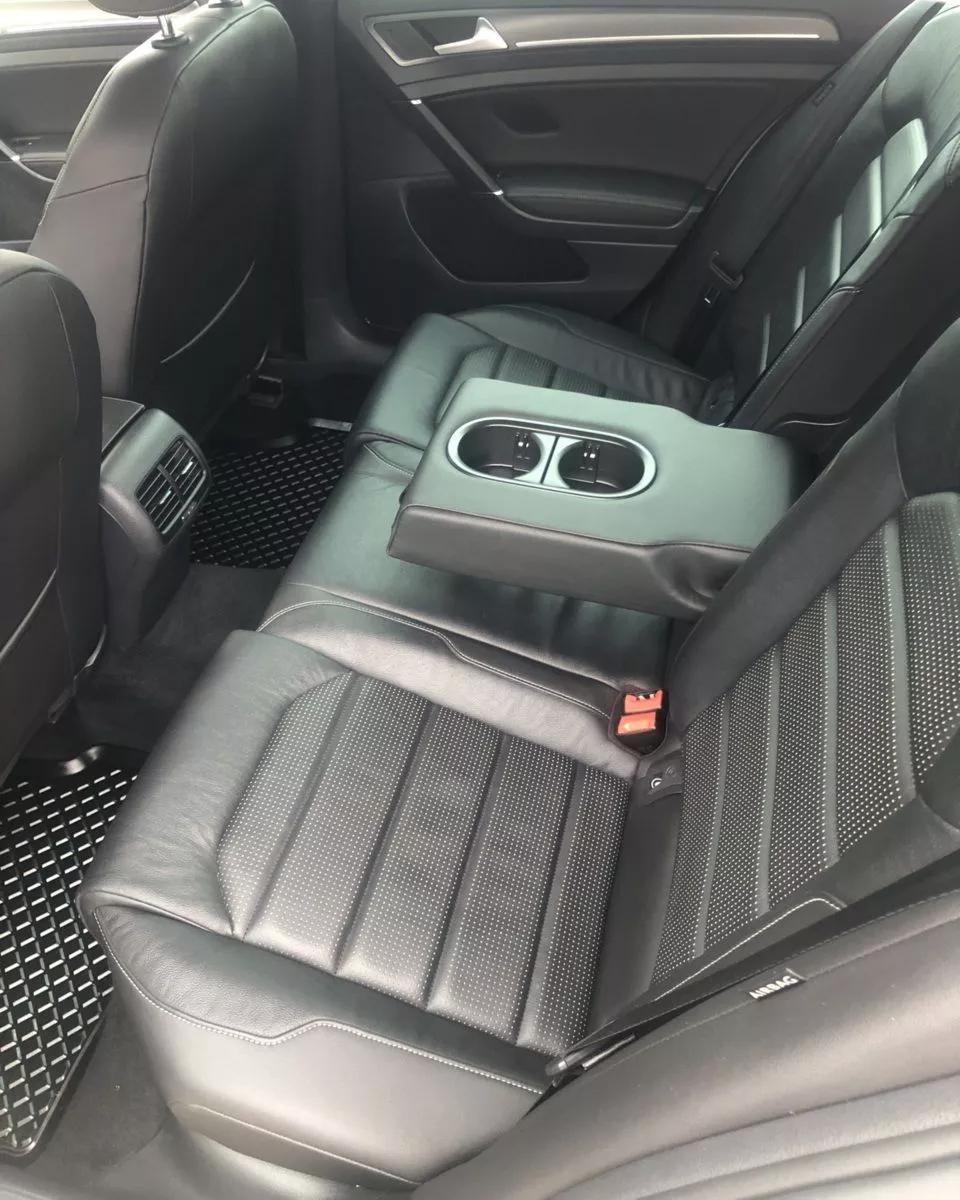 Volkswagen e-Golf  35.8 kWh 2019thumbnail291