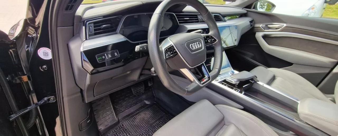 Audi E-tron  95 kWh 2021thumbnail131
