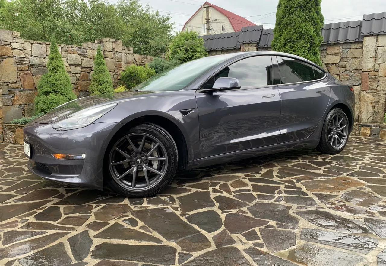 Tesla Model 3  80.5 kWh 201921