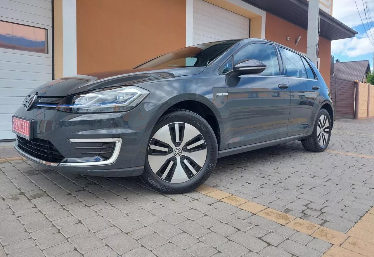 Volkswagen e-Golf  202001