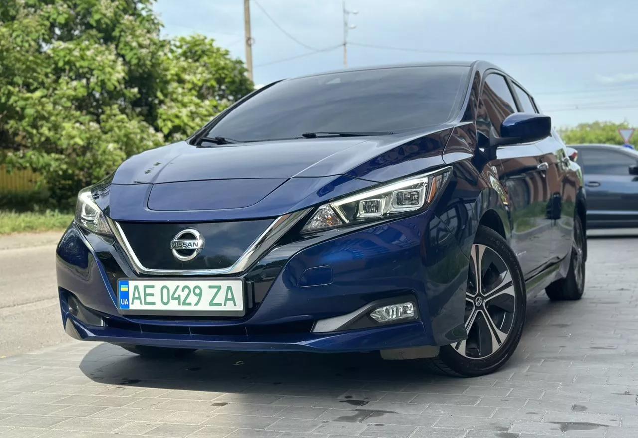 Nissan Leaf  40 kWh 2018thumbnail11
