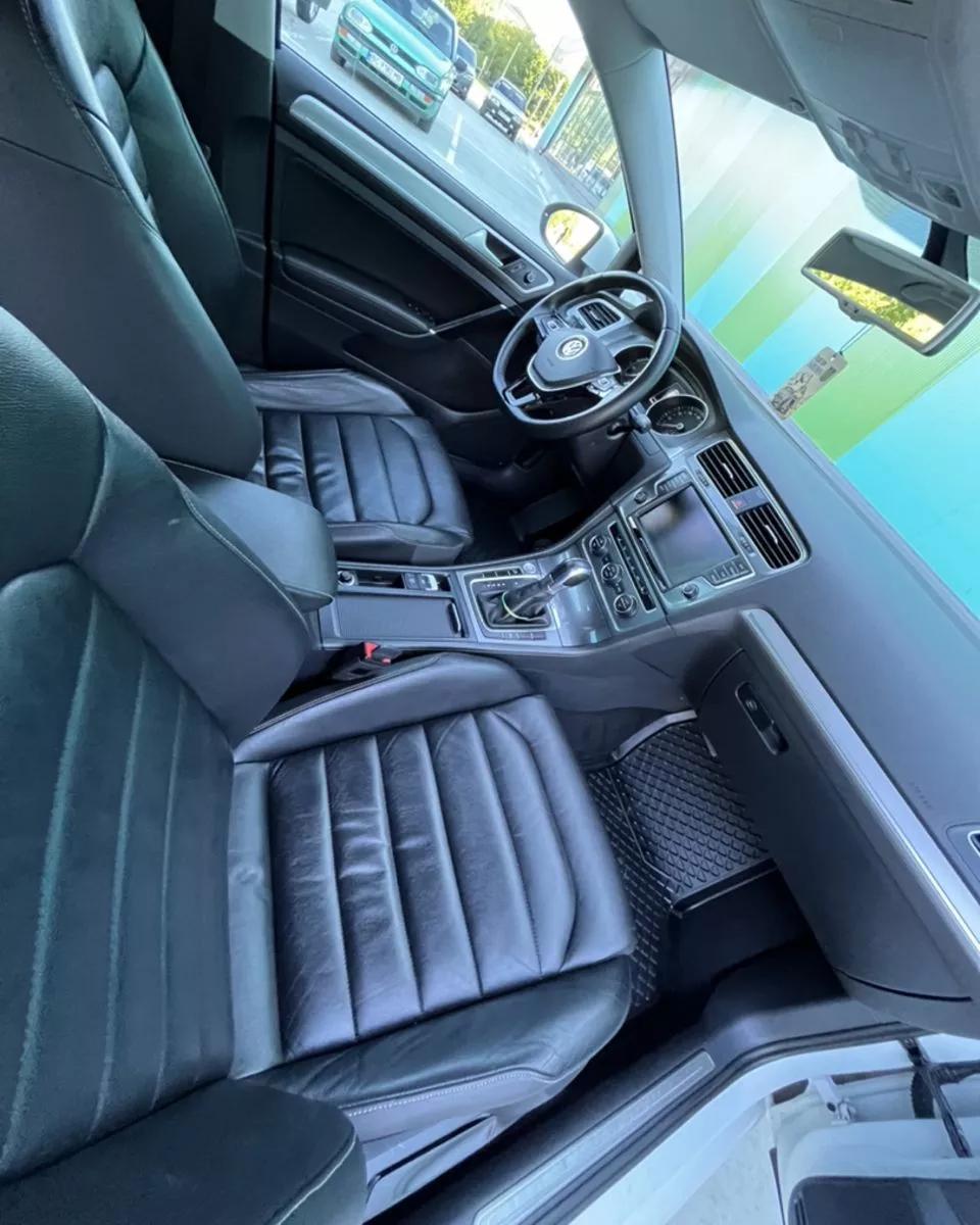Volkswagen e-Golf  24 kWh 2015381