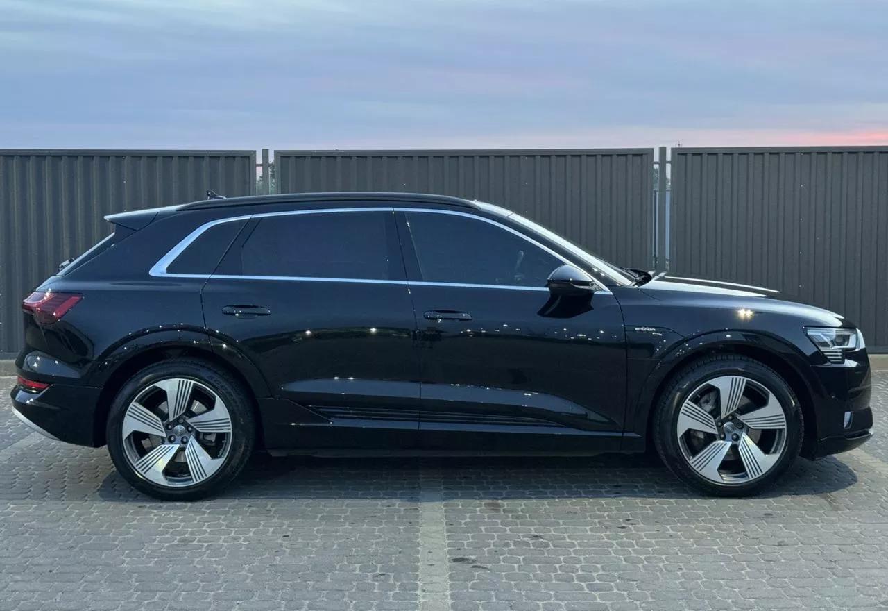 Audi E-tron  95 kWh 2019thumbnail161