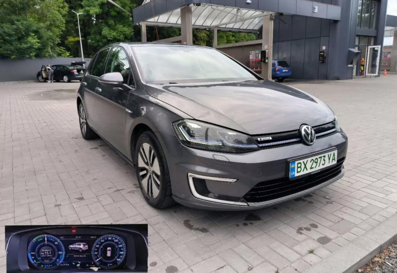 Volkswagen e-Golf  35.8 kWh 2017thumbnail151