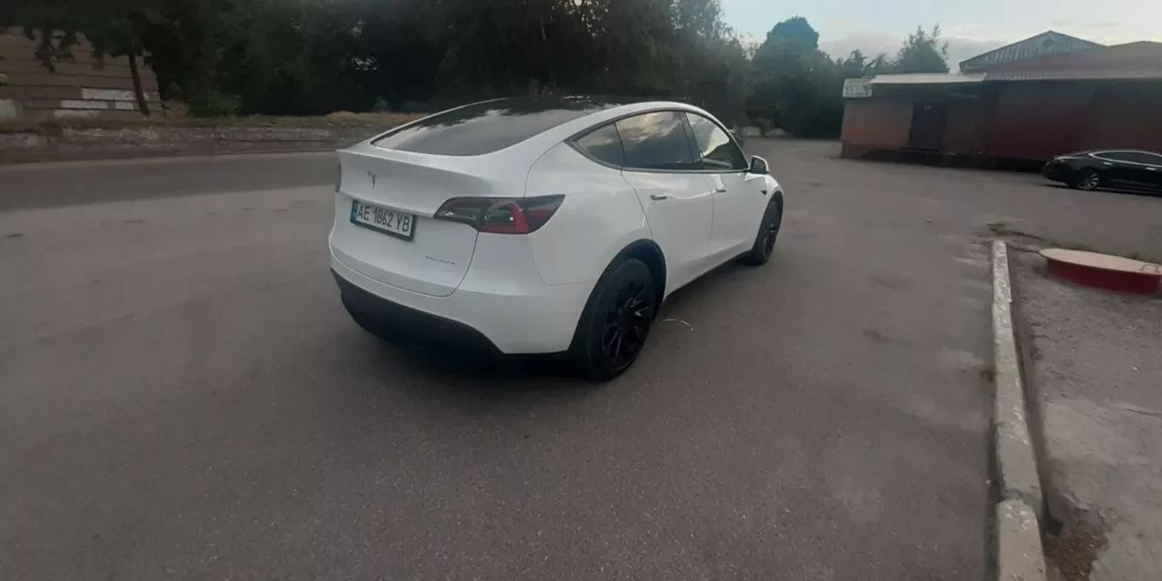 Tesla Model Y  75 kWh 2021281