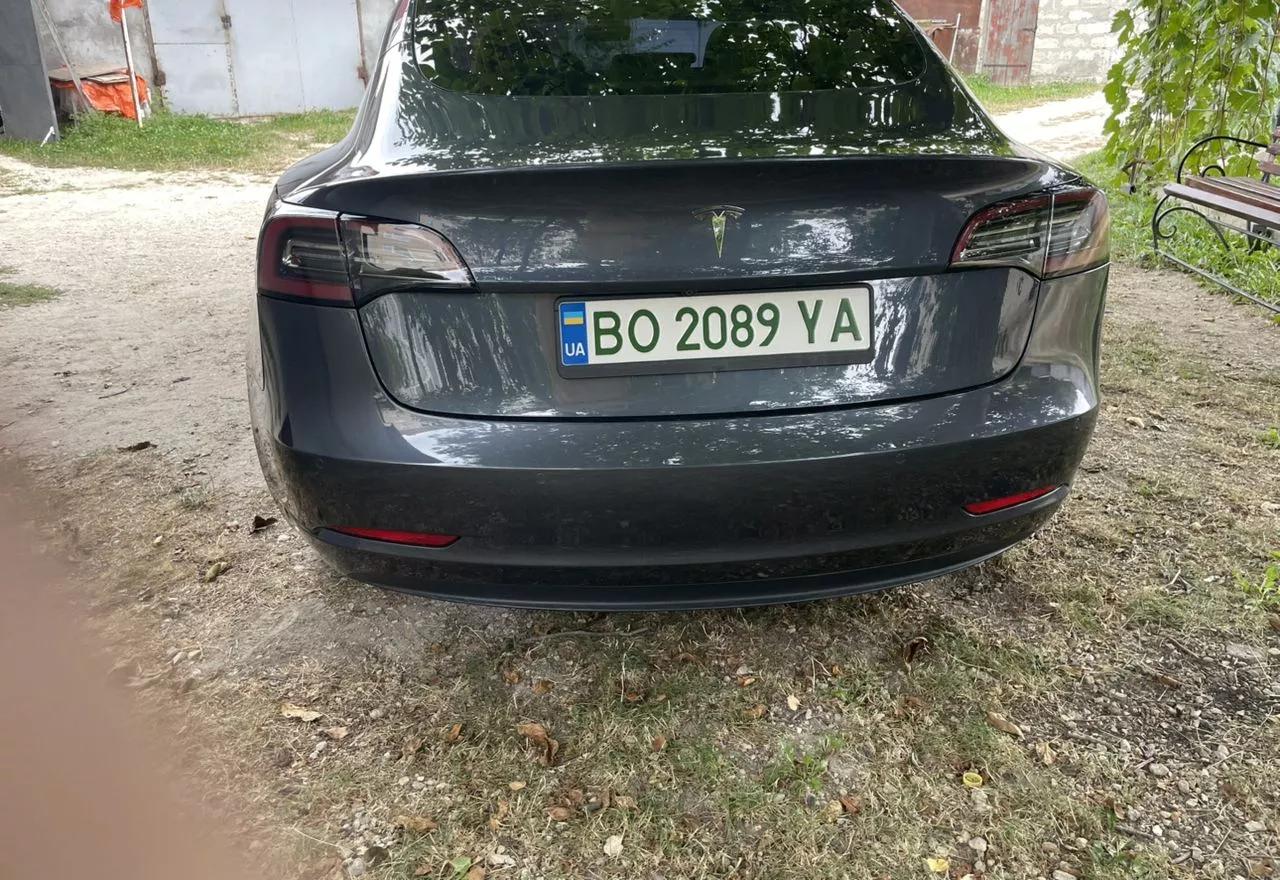 Tesla Model 3  68.3 kWh 202071
