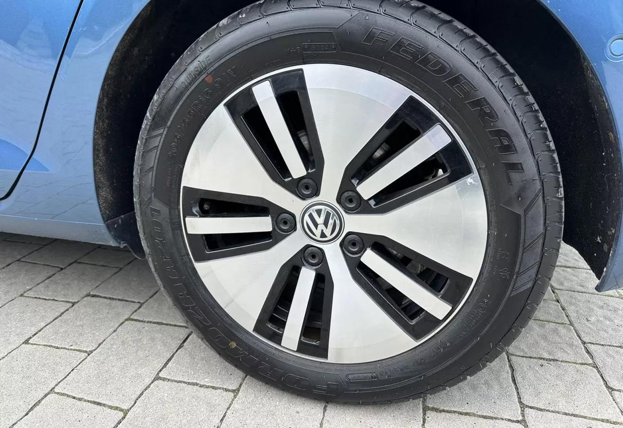 Volkswagen e-Golf  24 kWh 2015thumbnail111