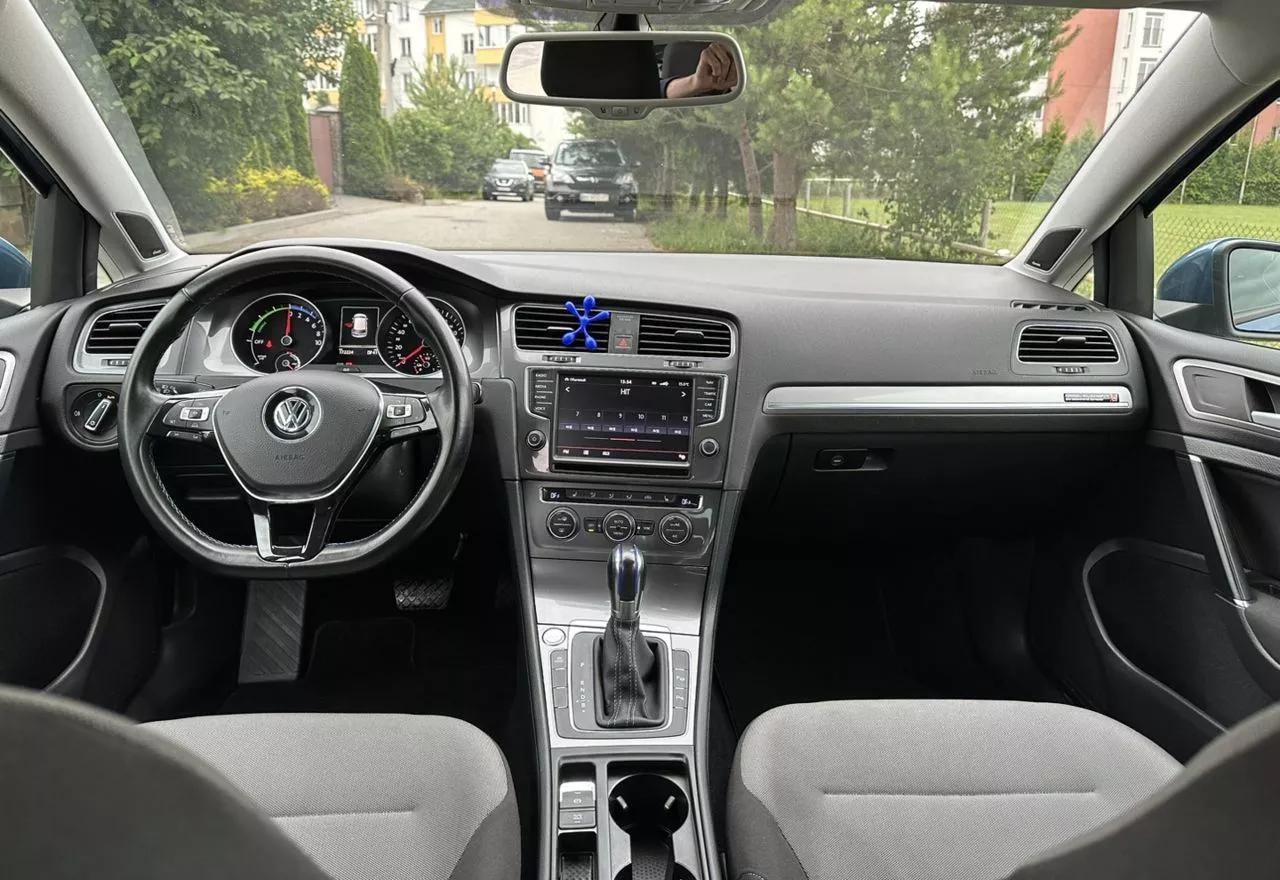 Volkswagen e-Golf  24 kWh 2015311