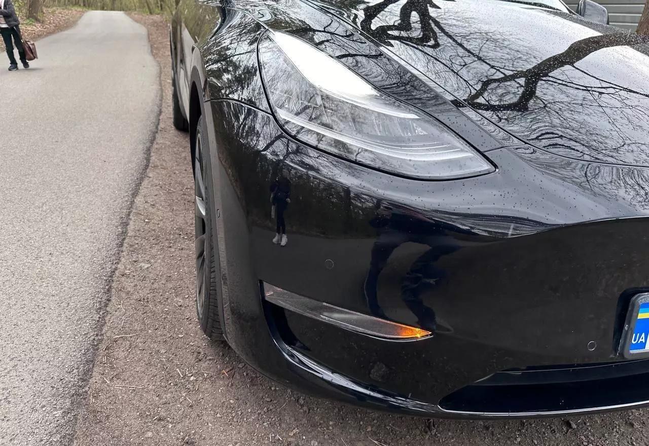 Tesla Model Y  80.5 kWh 2020141