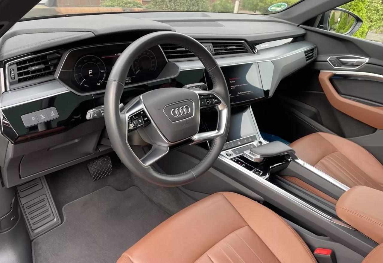 Audi E-tron  71 kWh 2021281