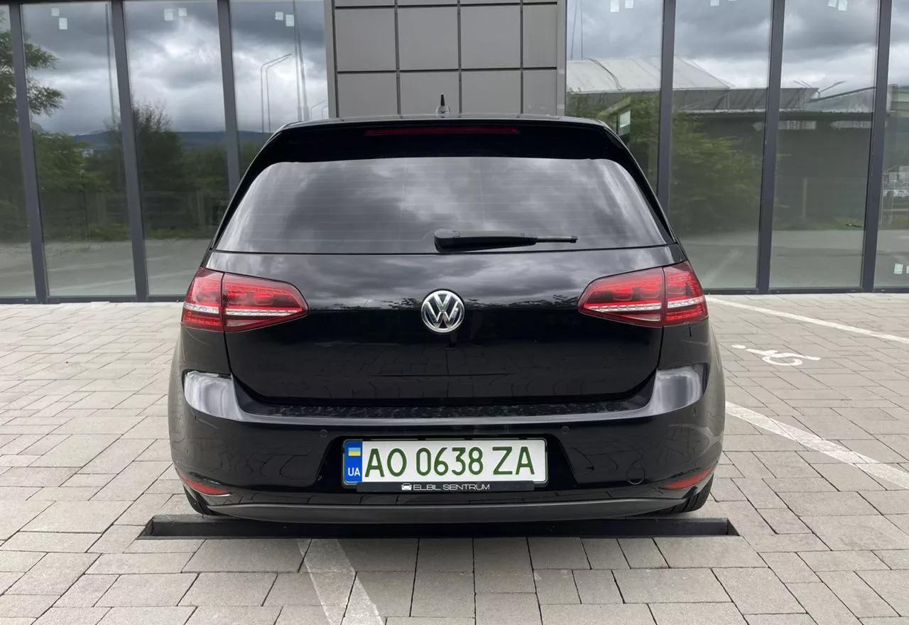 Volkswagen e-Golf  24 kWh 2015thumbnail121