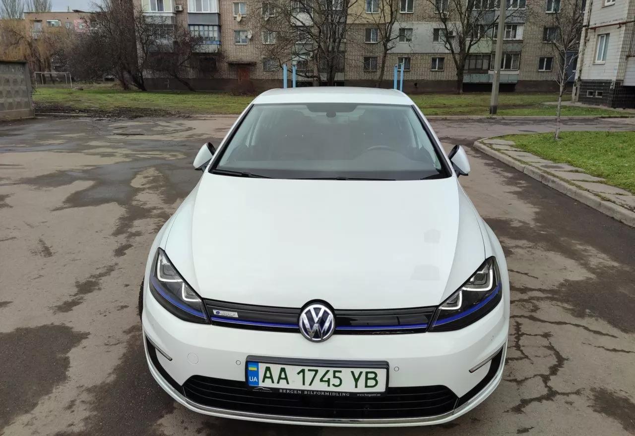 Volkswagen e-Golf  24 kWh 201421
