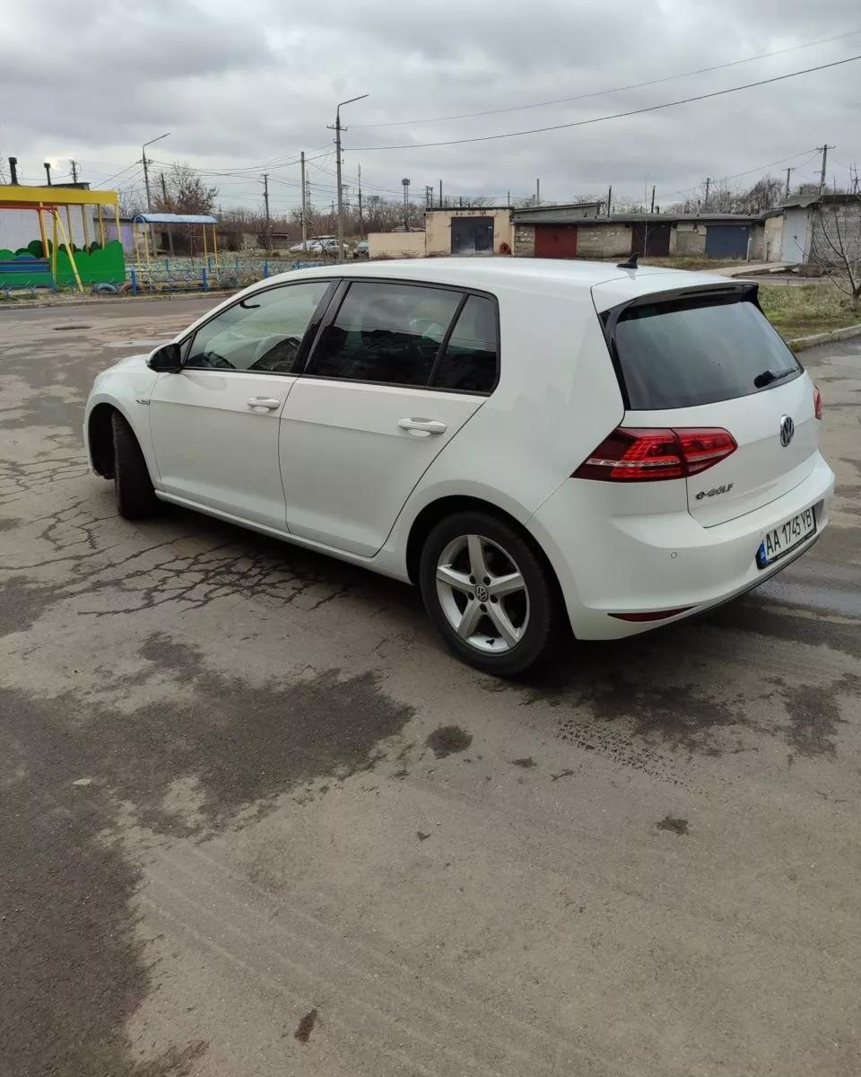 Volkswagen e-Golf  24 kWh 201431