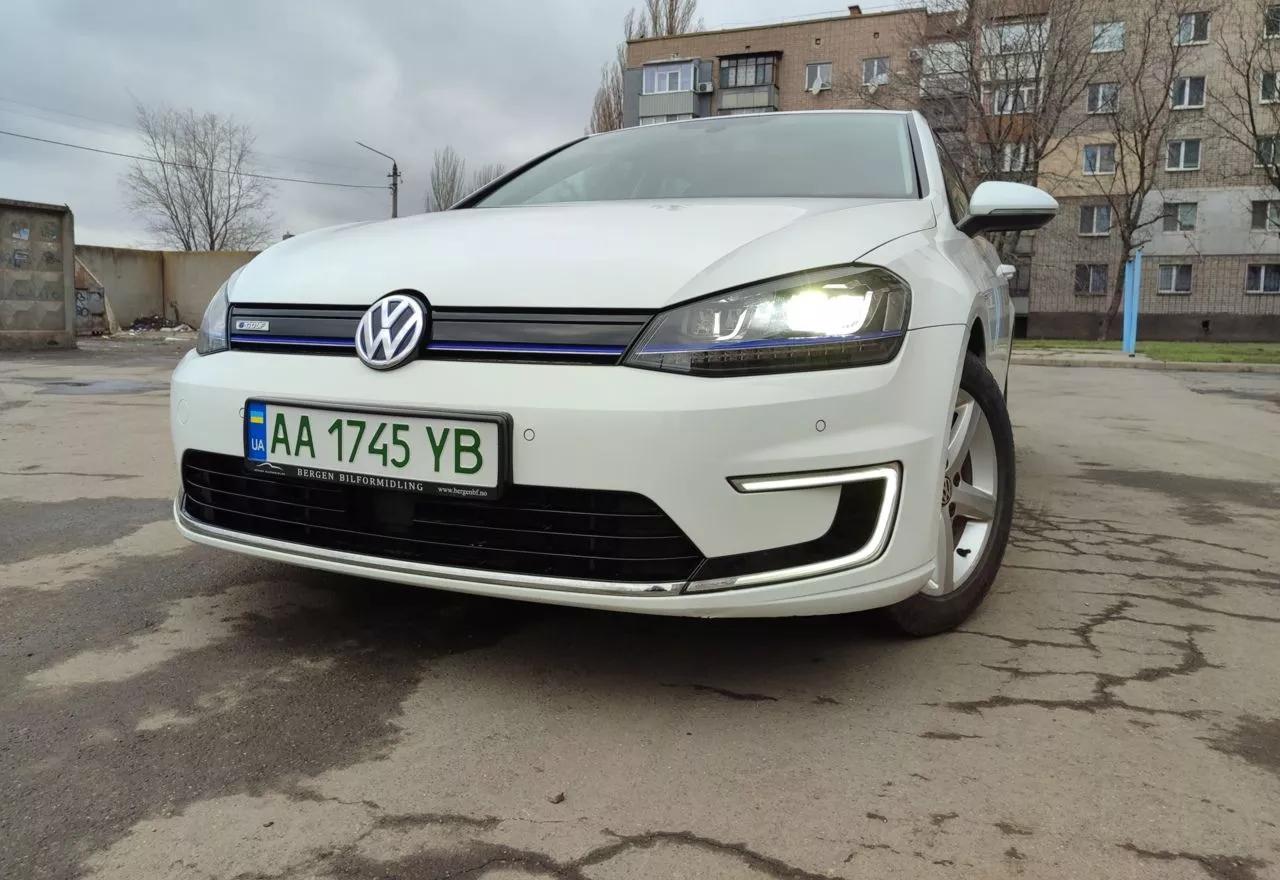Volkswagen e-Golf  24 kWh 201491