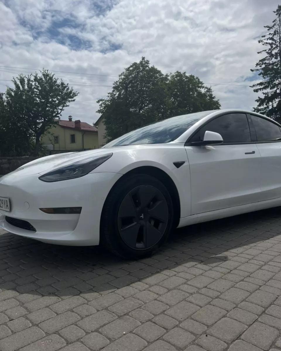 Tesla Model 3  80.5 kWh 202221