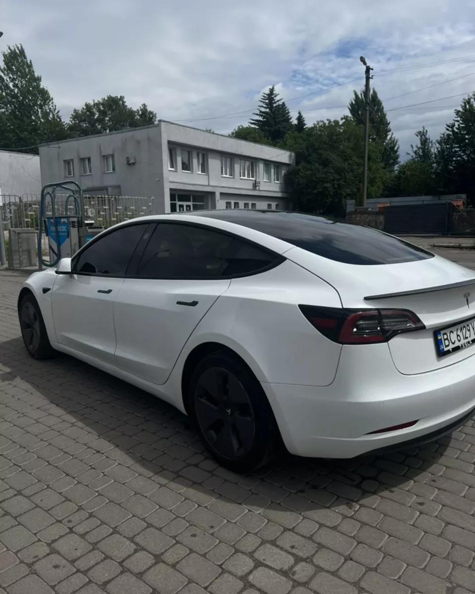 Tesla Model 3  80.5 kWh 202231