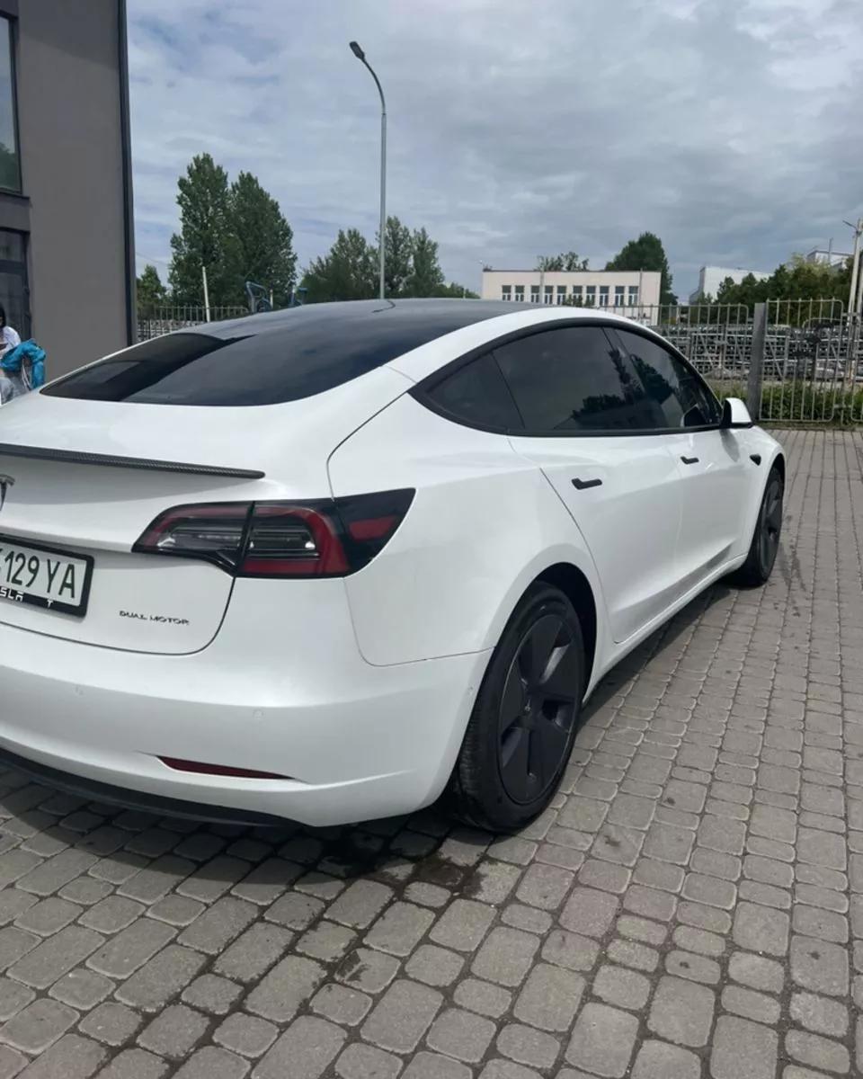 Tesla Model 3  80.5 kWh 2022111