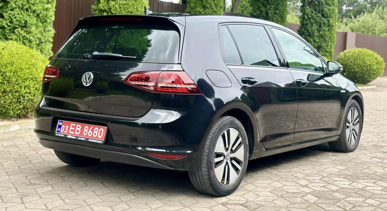 Volkswagen e-Golf  24 kWh 2015thumbnail101