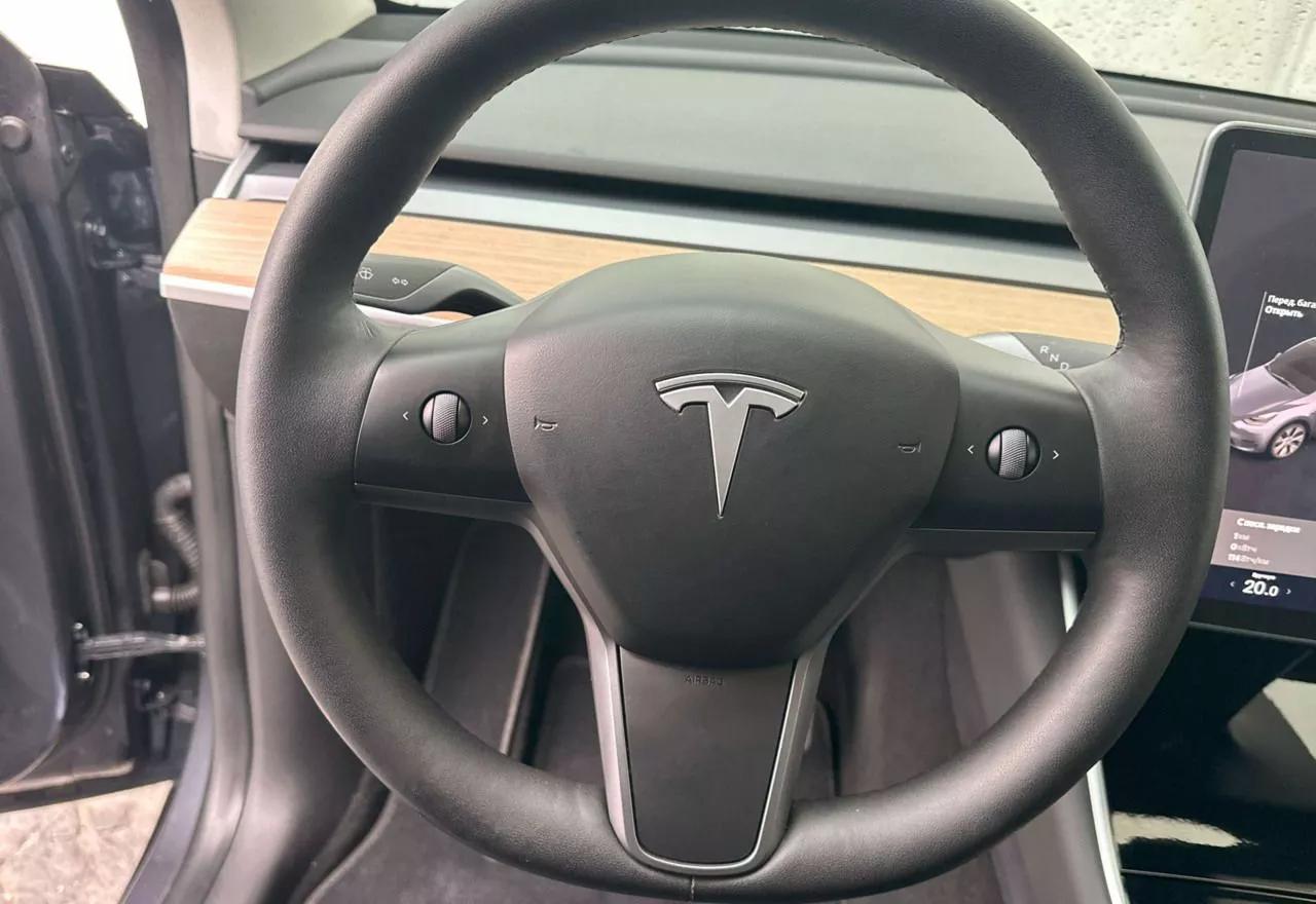 Tesla Model Y  65 kWh 2021thumbnail151