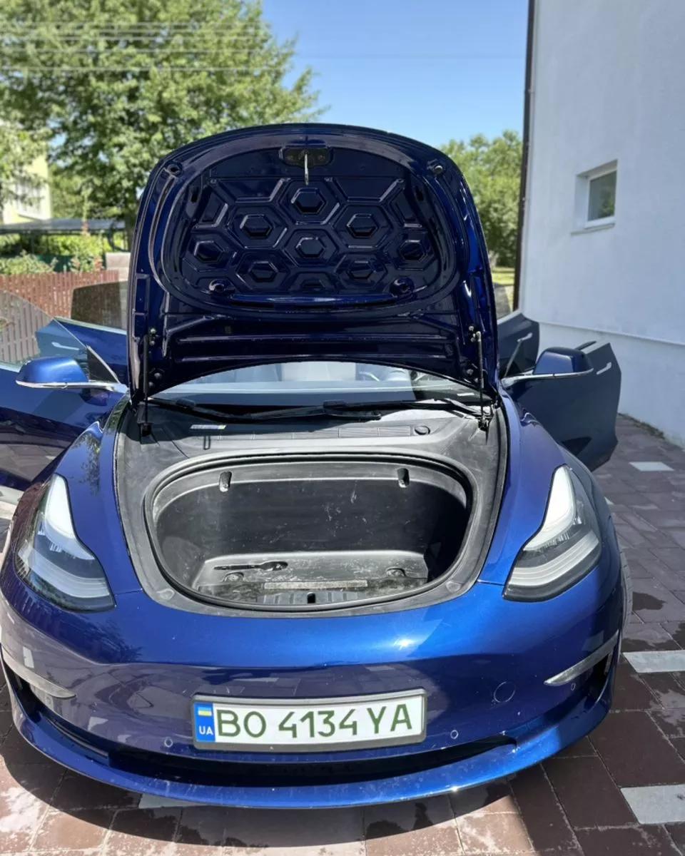Tesla Model 3  82 kWh 2018121