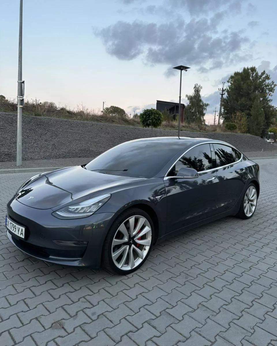 Tesla Model 3  80.5 kWh 2019thumbnail111
